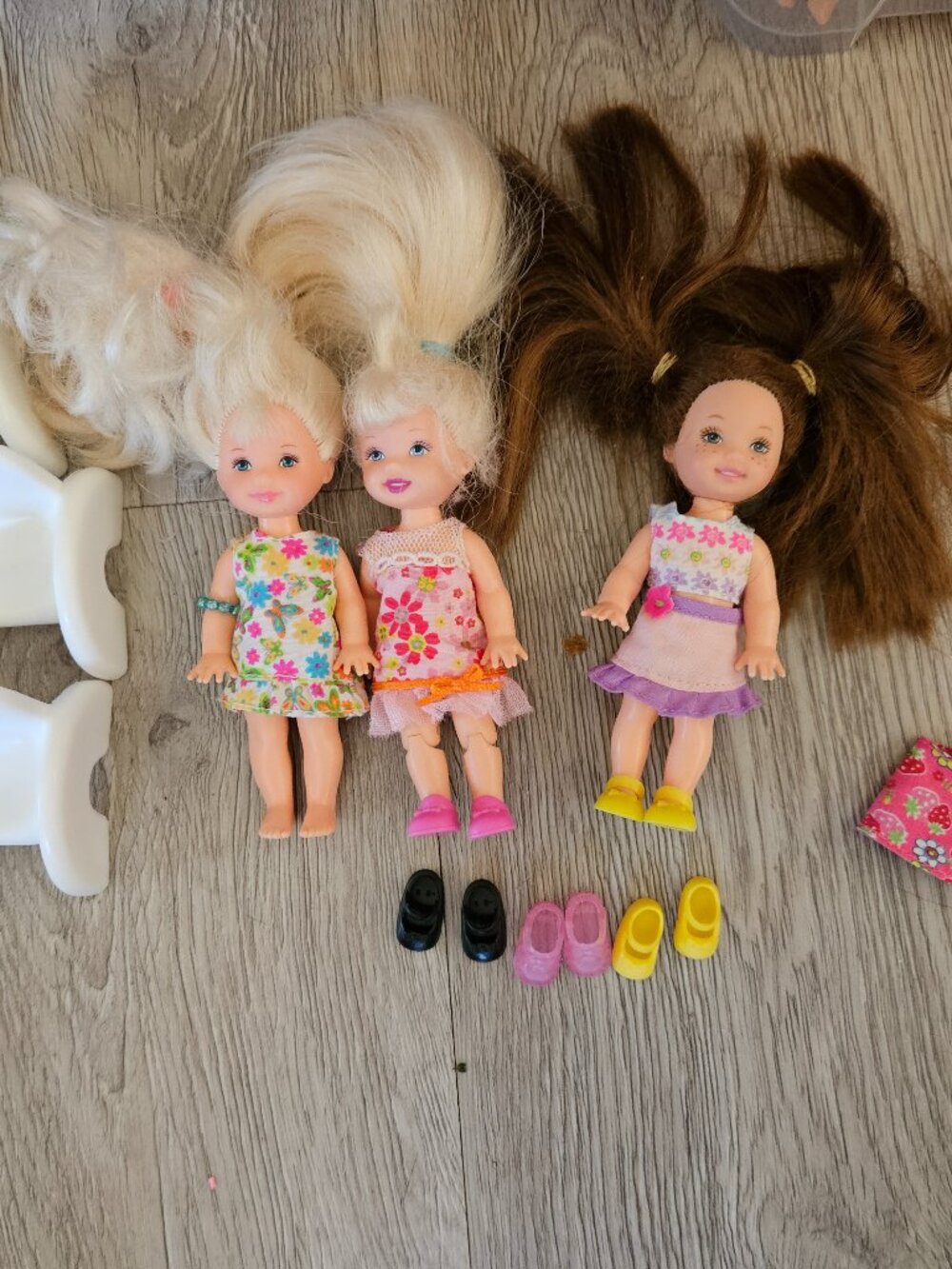 🧡3/$15 Y2K Kelly and Friends Barbie Accessories Lot